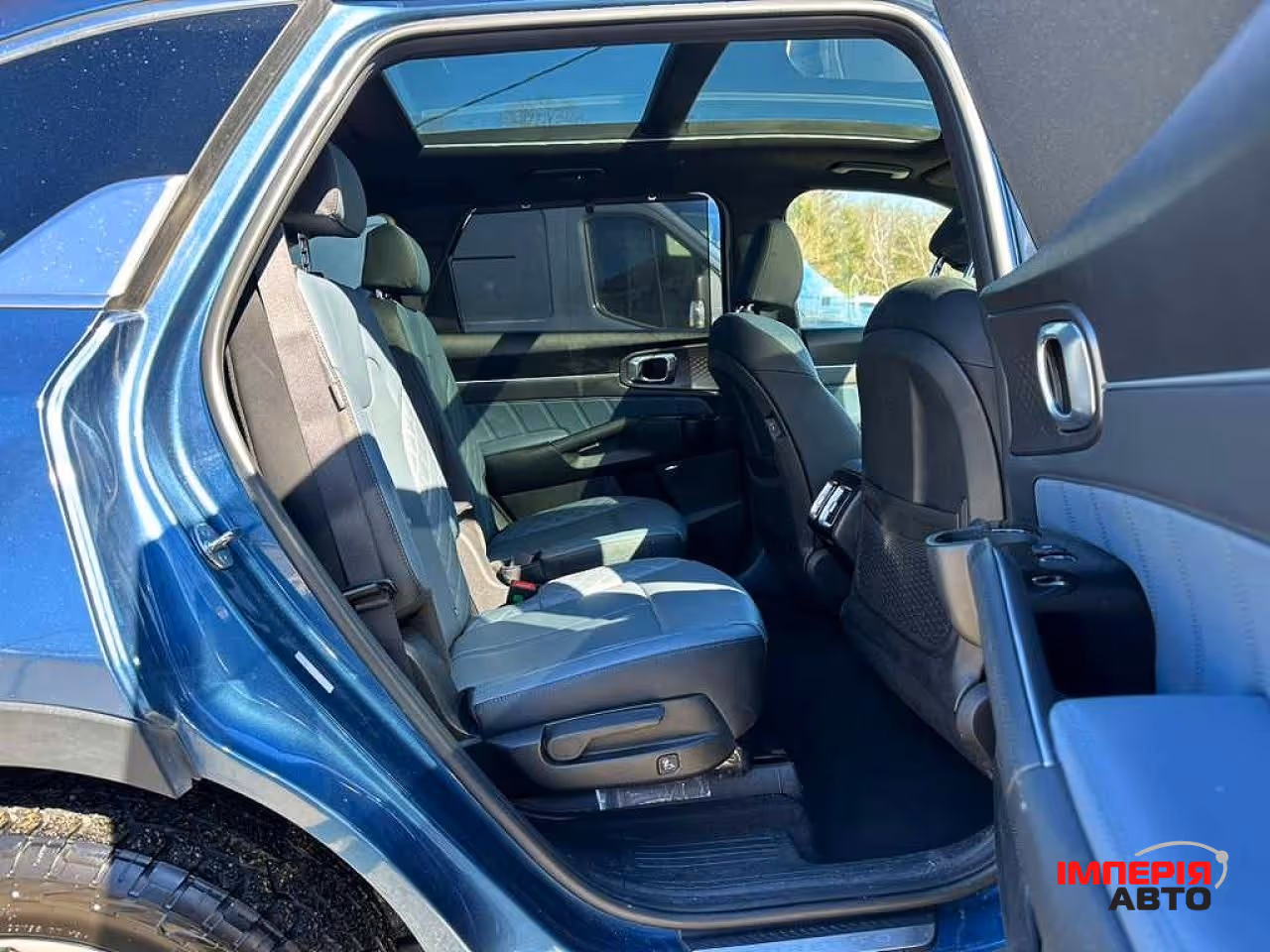 Kia Sorento - фото 8