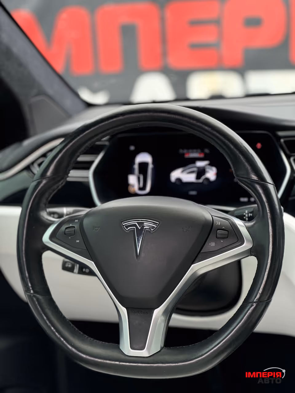 Tesla Model X - фото 8