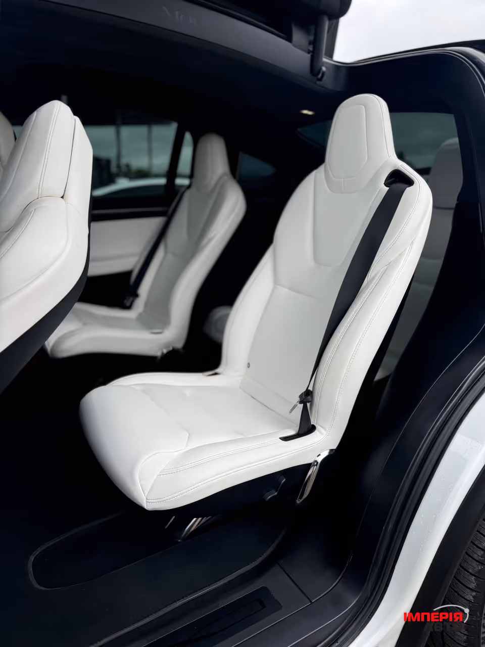Tesla Model X - фото 6