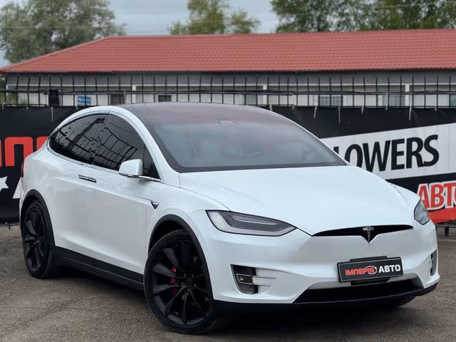 Tesla Model X - фото 1