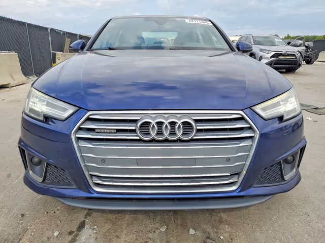 Audi A4 - фото 1