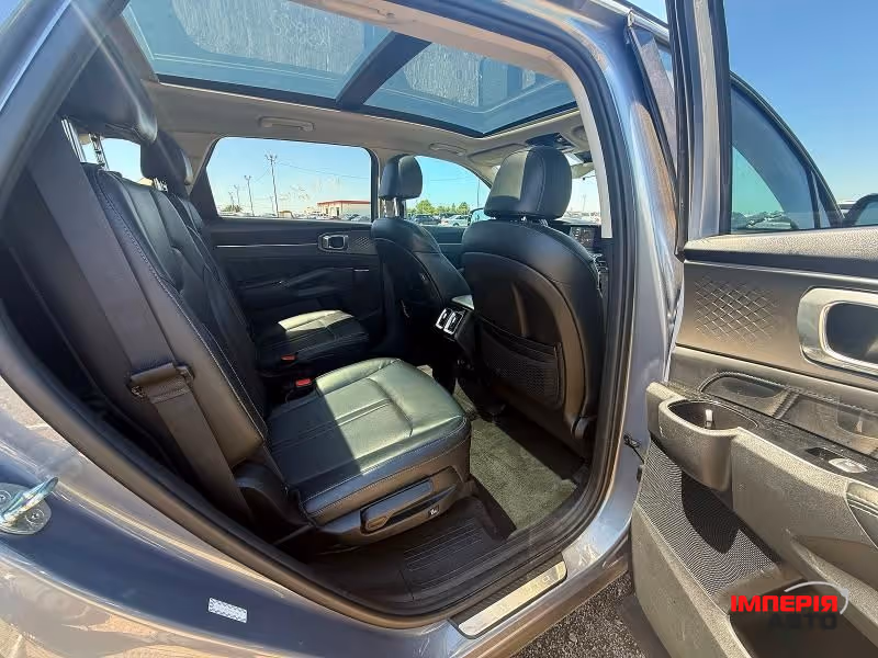 Kia Sorento - фото 7