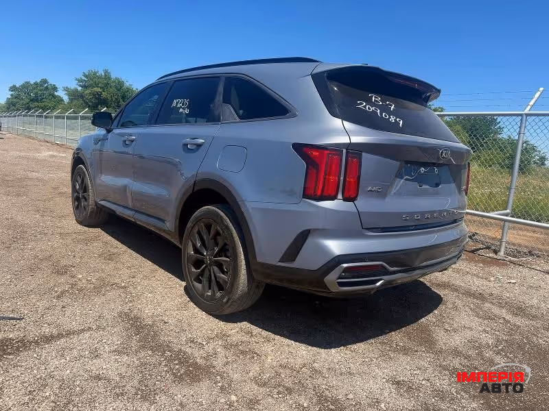 Kia Sorento - фото 4