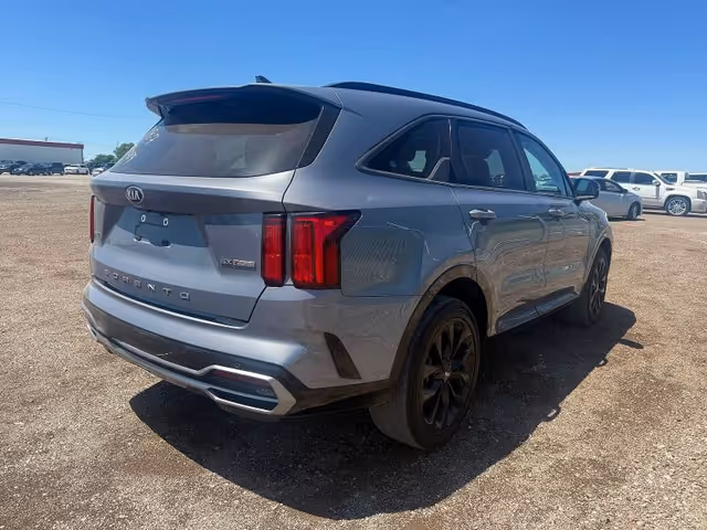 Kia Sorento - фото 3