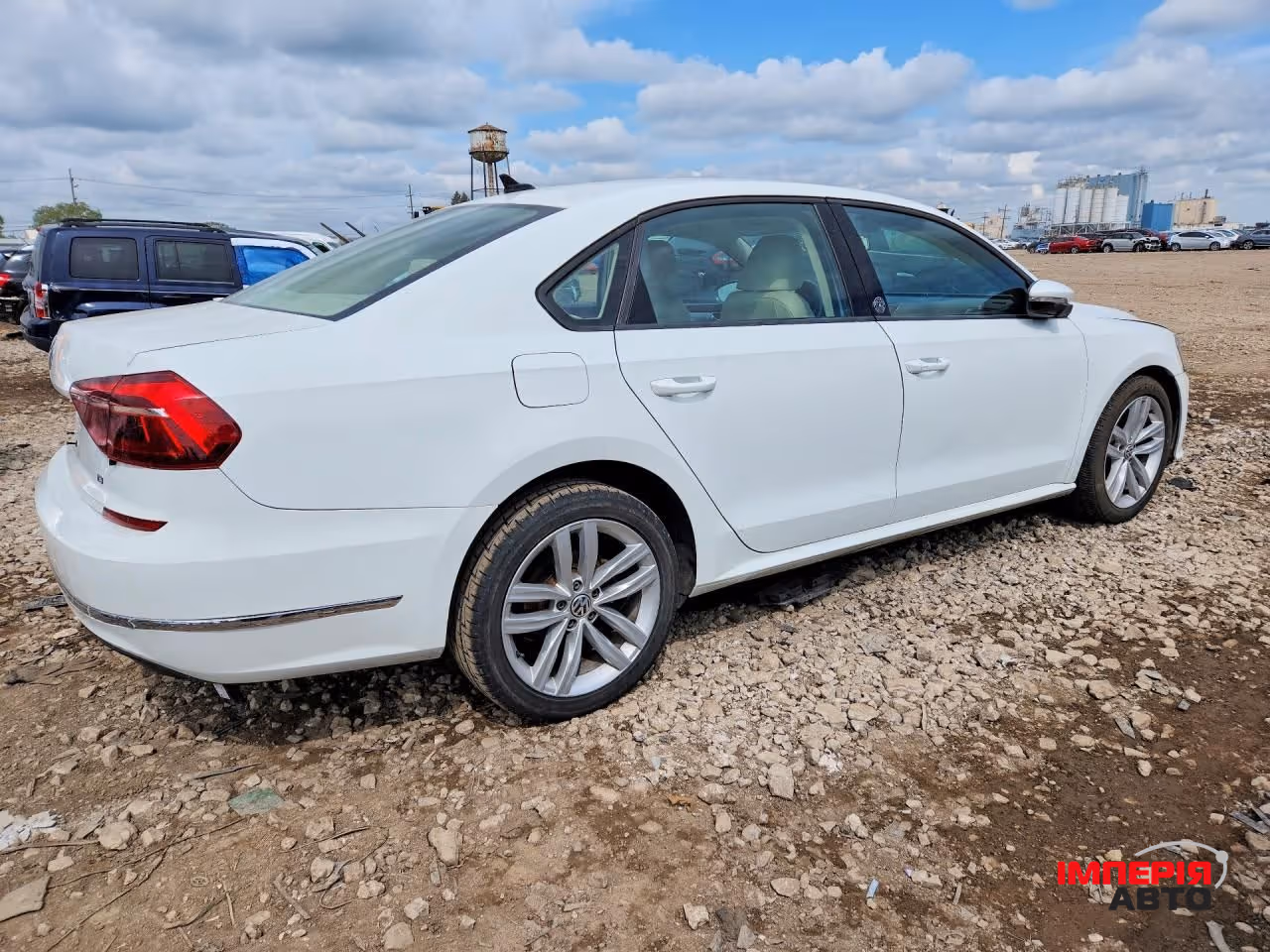 Volkswagen Passat - фото 6