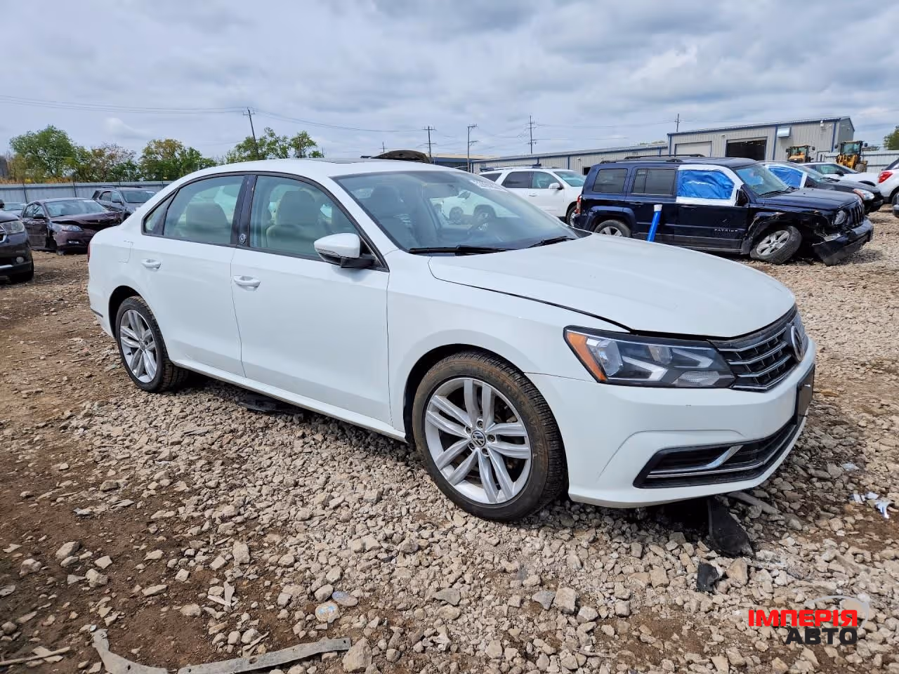Volkswagen Passat - фото 2
