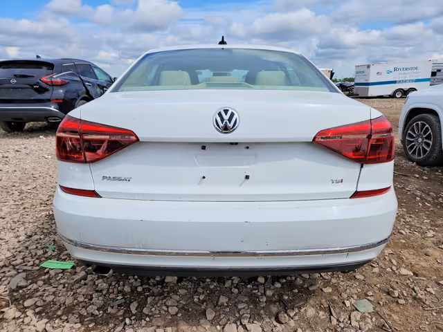 Volkswagen Passat - фото 5