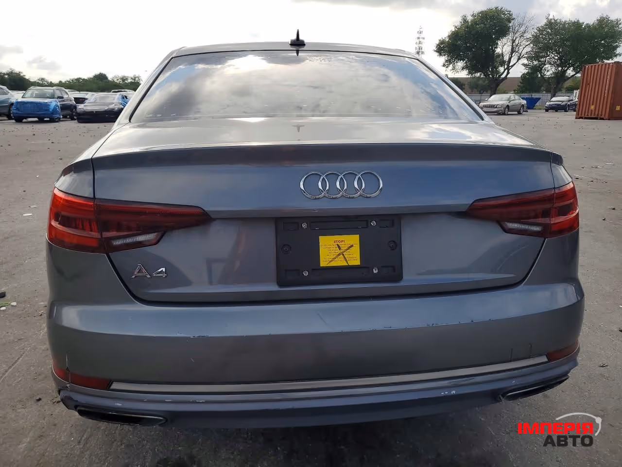 Audi A4 - фото 6