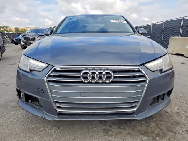 Audi A4 - фото 1