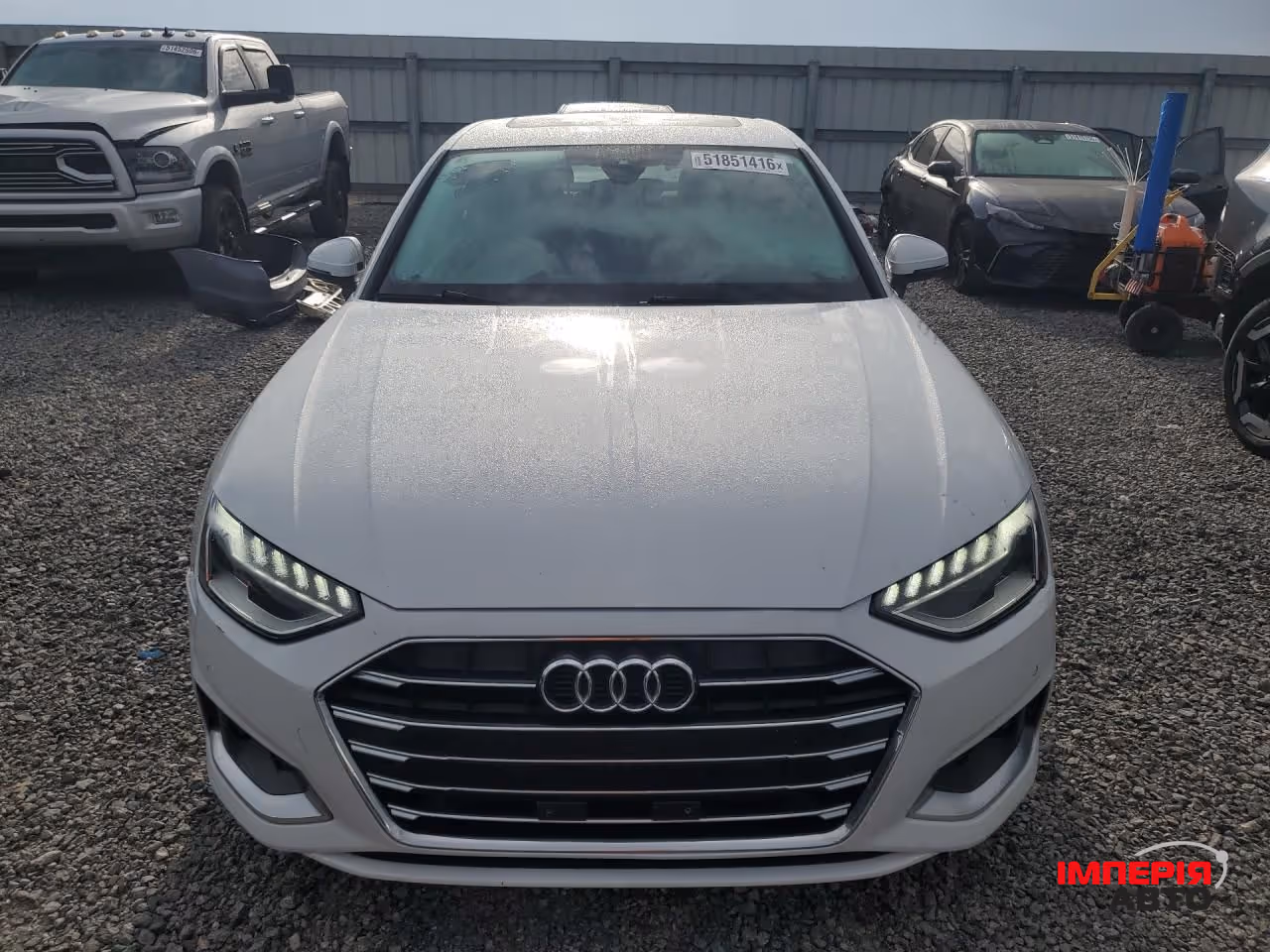 Audi A4 - фото 1