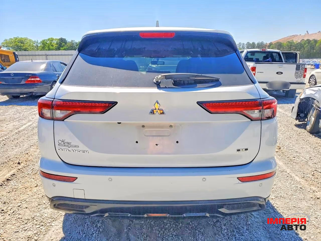Mitsubishi Outlander - фото 5