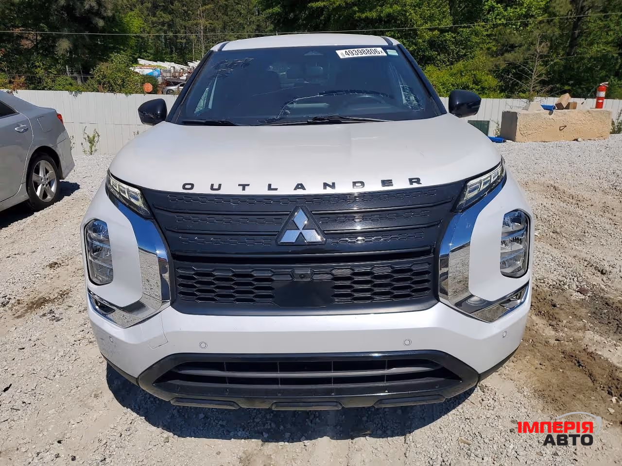 Mitsubishi Outlander - фото 2