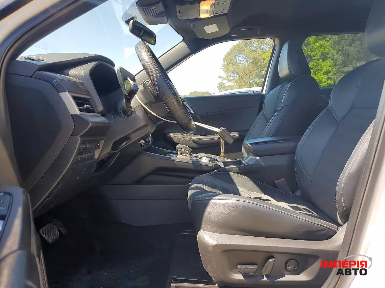 Mitsubishi Outlander - фото 6
