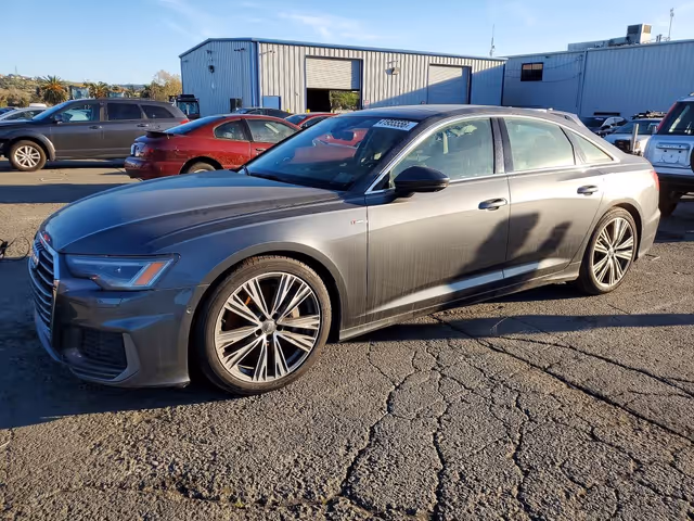 Audi A6 - фото 2
