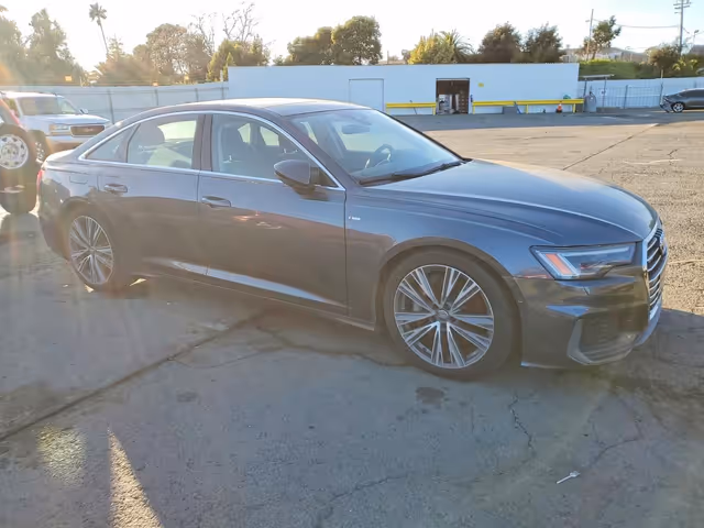 Audi A6 - фото 3
