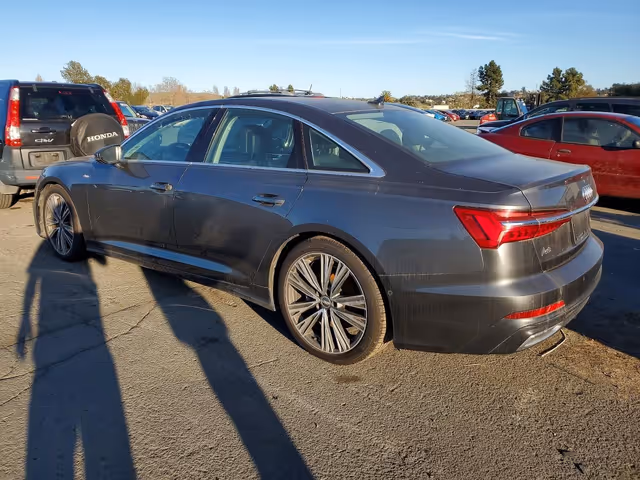 Audi A6 - фото 4
