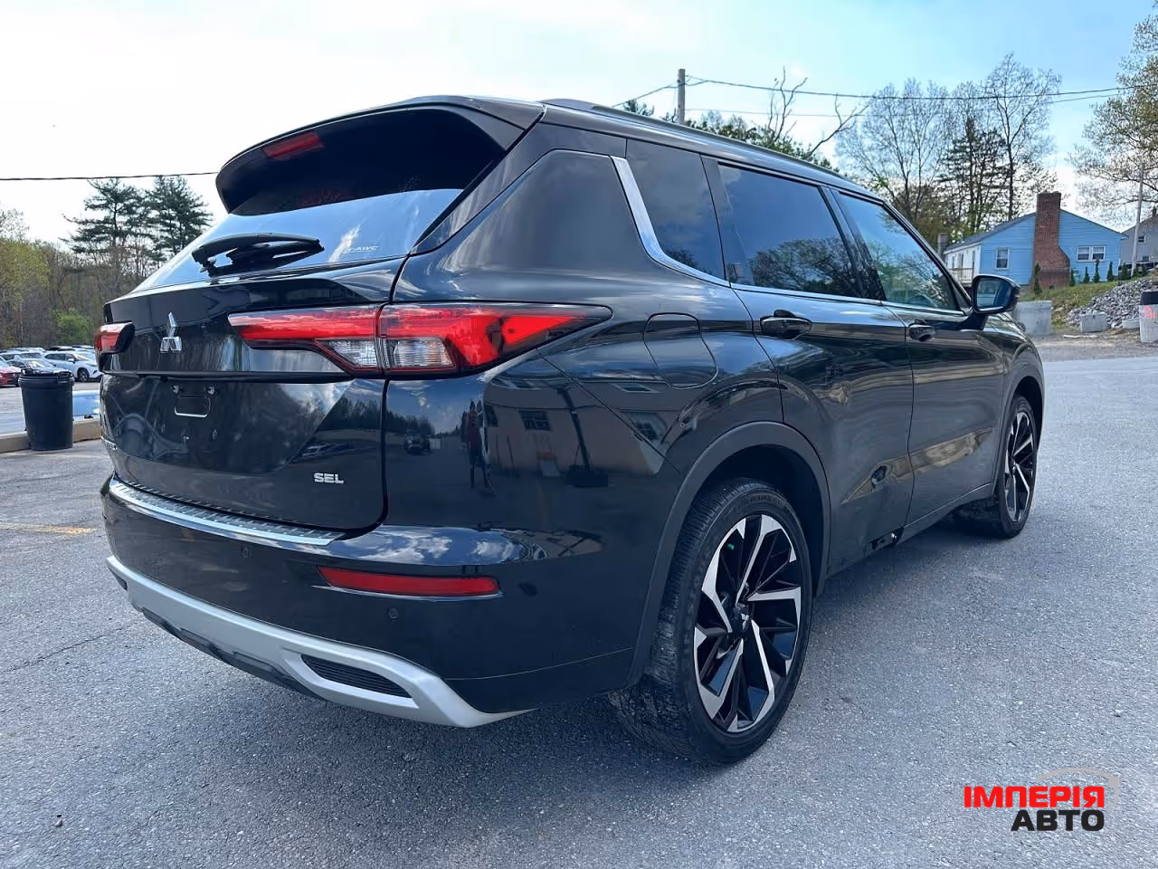 Mitsubishi Outlander - фото 3