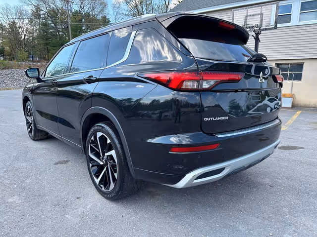 Mitsubishi Outlander - фото 2