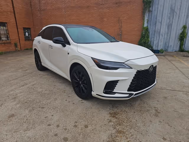 Lexus RX - фото 1
