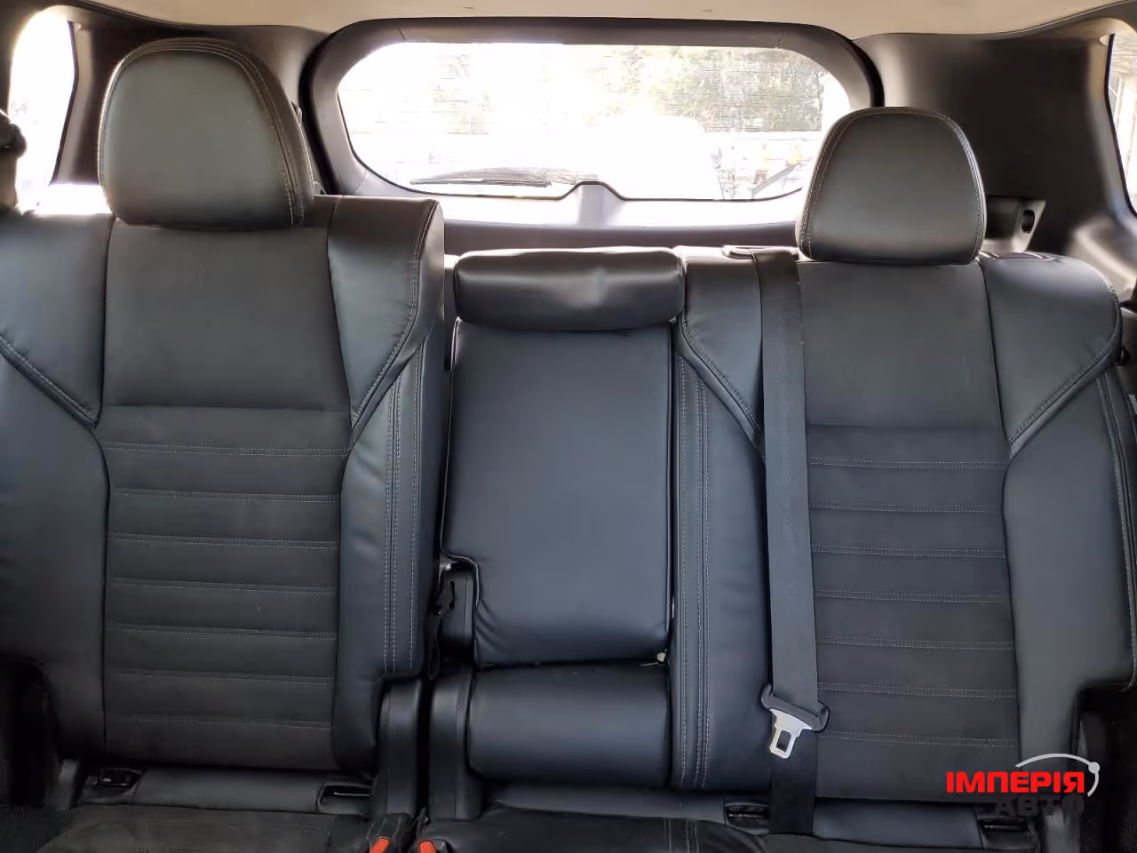 Mitsubishi Outlander - фото 10