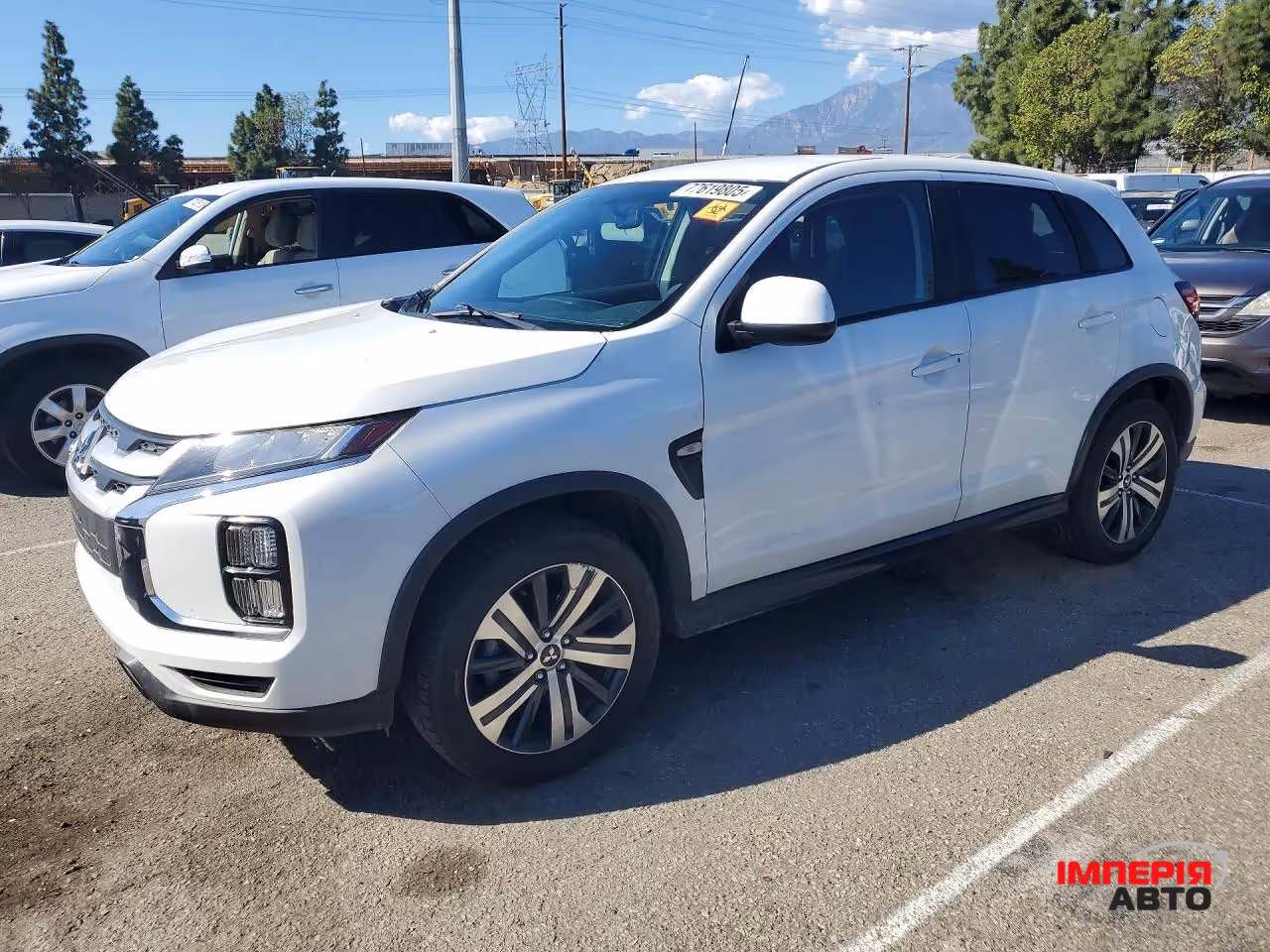 Mitsubishi Outlander Sport - фото 2