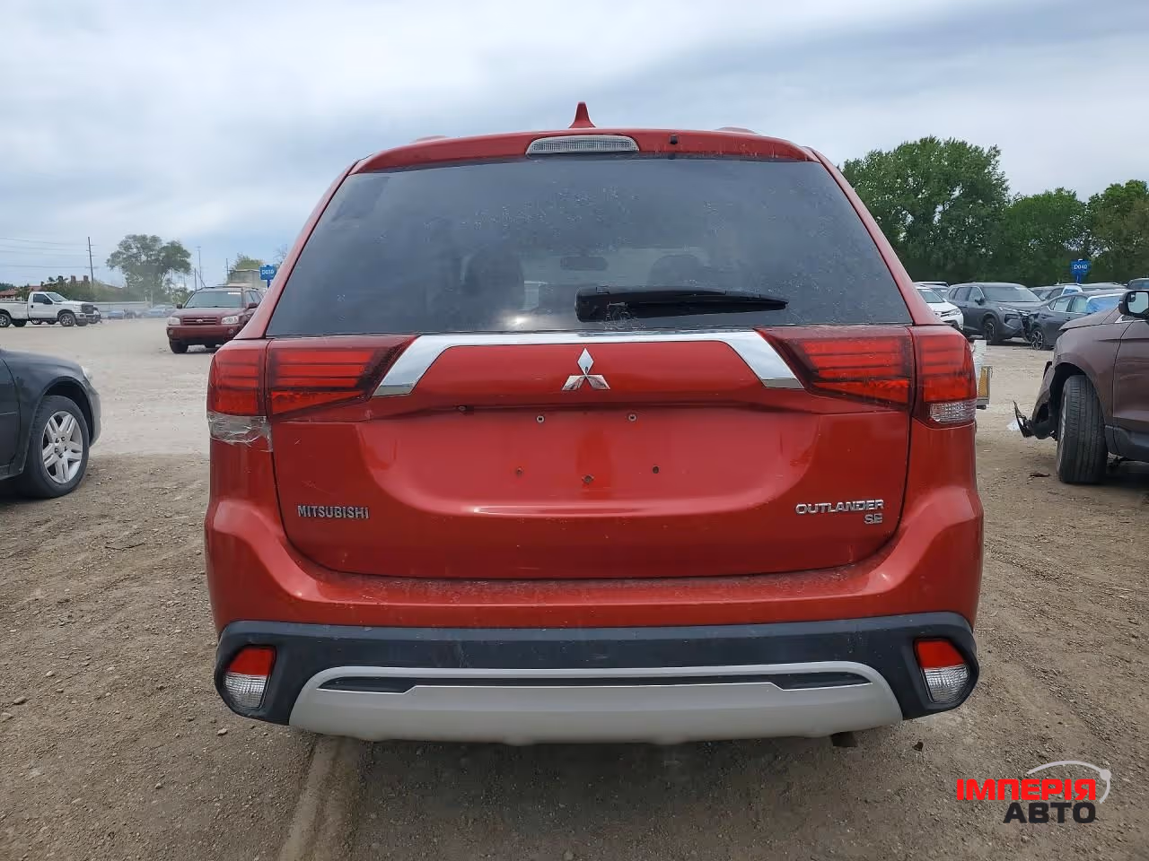 Mitsubishi Outlander - фото 6
