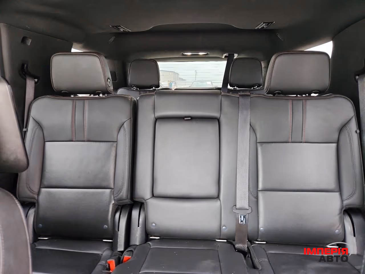 Chevrolet Tahoe - фото 10