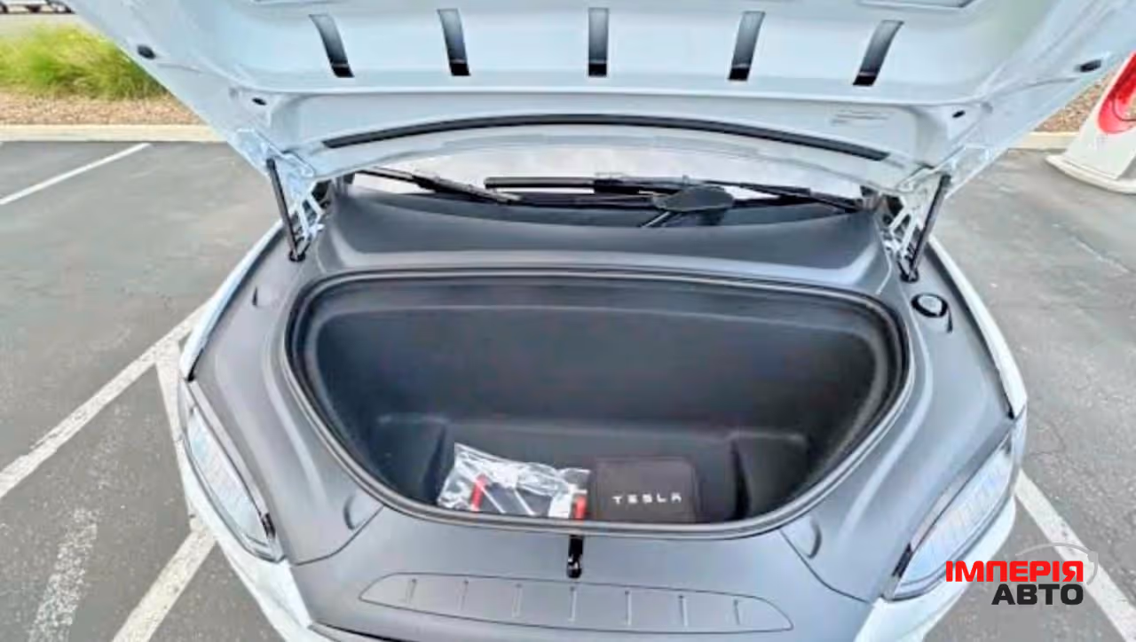Tesla Model X - фото 8