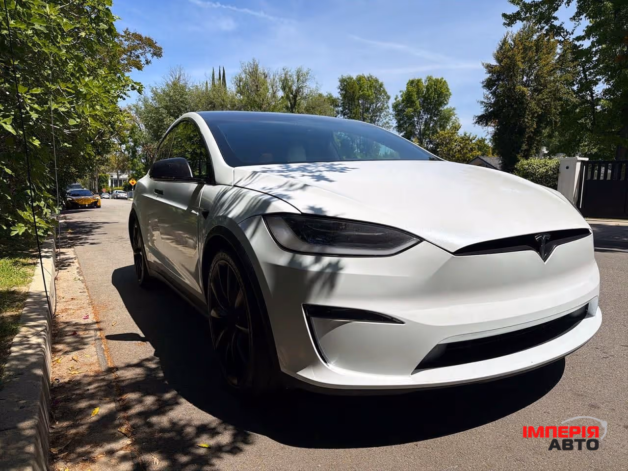 Tesla Model X - фото 2