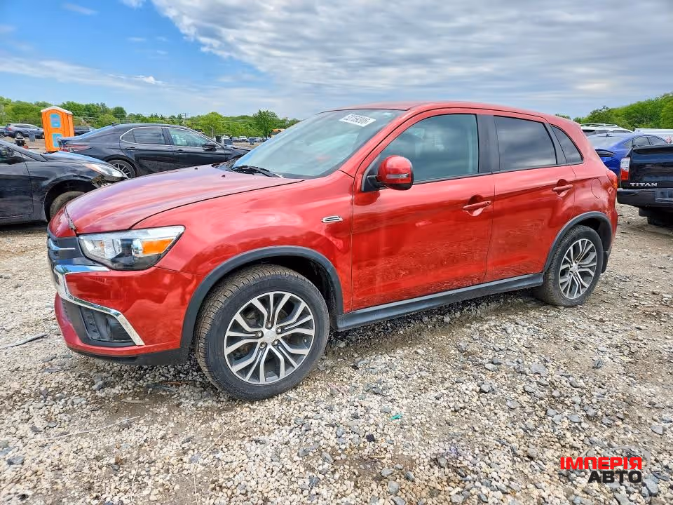 Mitsubishi Outlander Sport - фото 2