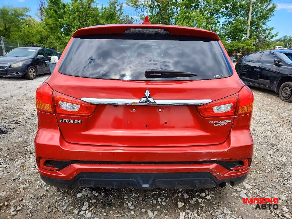 Mitsubishi Outlander Sport - фото 6