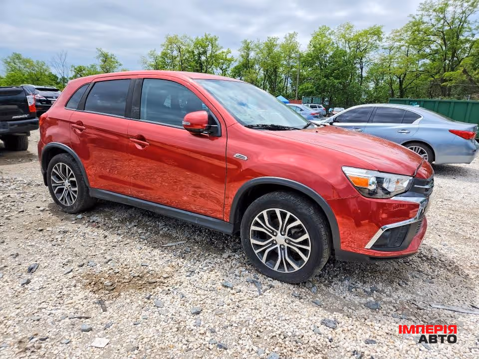 Mitsubishi Outlander Sport - фото 3