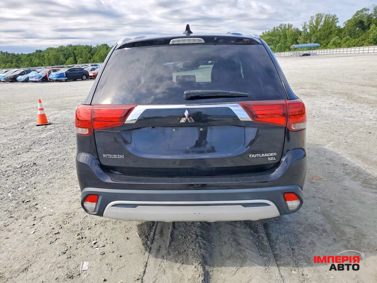 Mitsubishi Outlander - фото 6