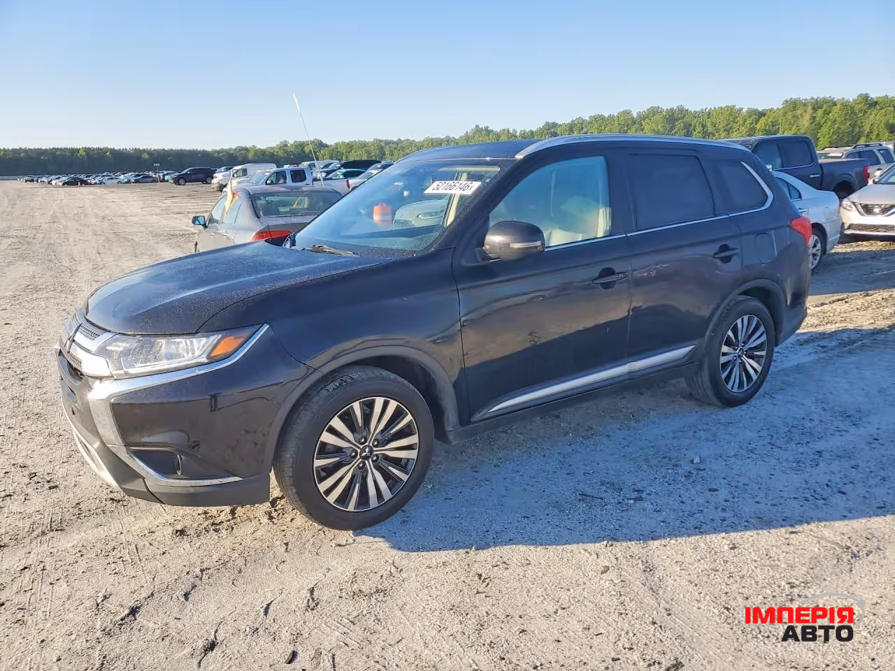Mitsubishi Outlander - фото 2