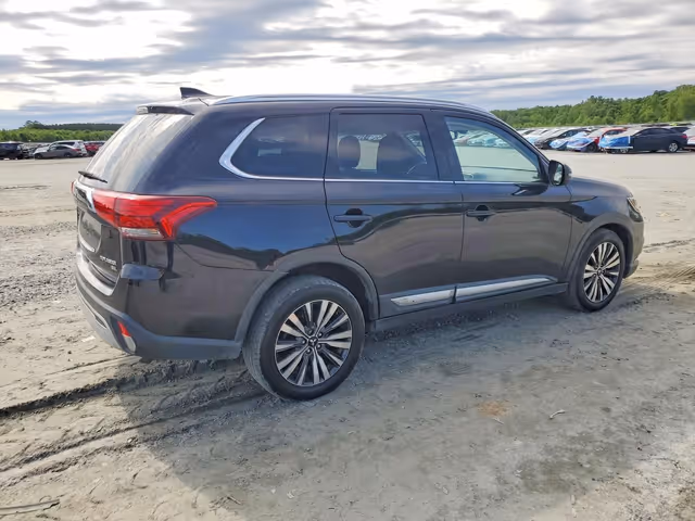 Mitsubishi Outlander - фото 4