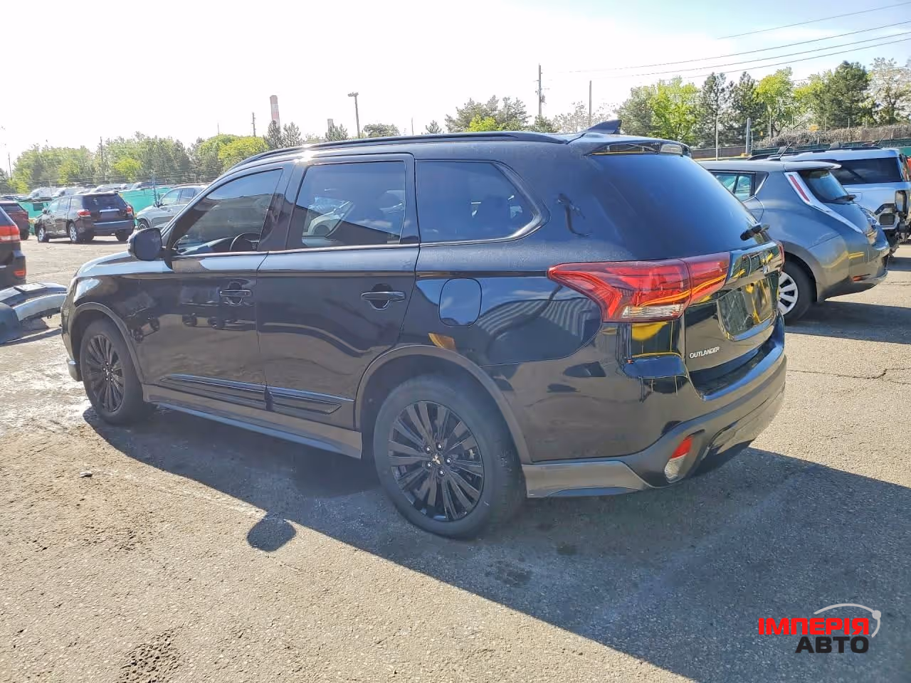 Mitsubishi Outlander - фото 5