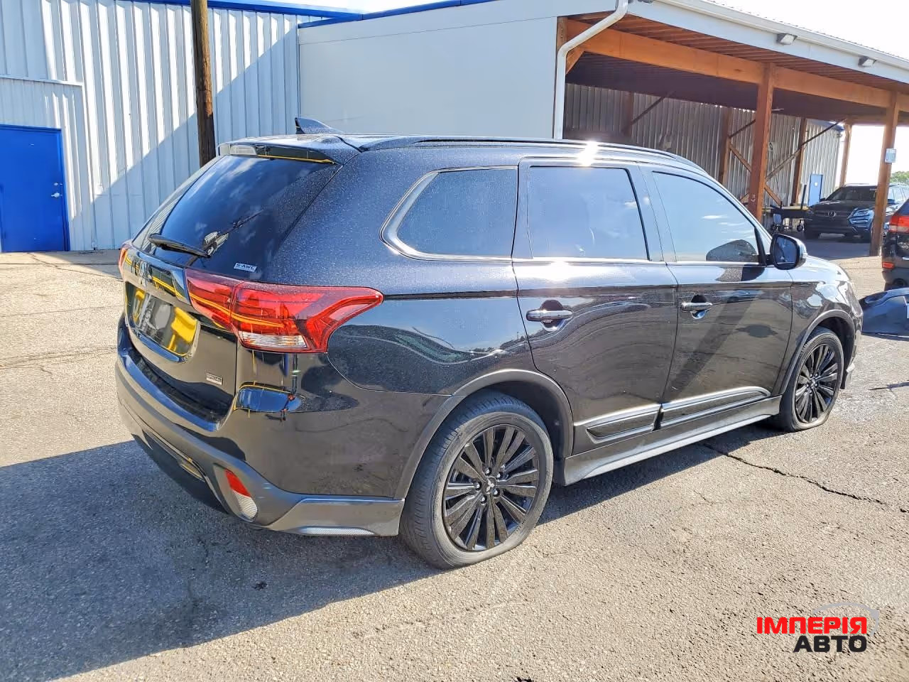 Mitsubishi Outlander - фото 4