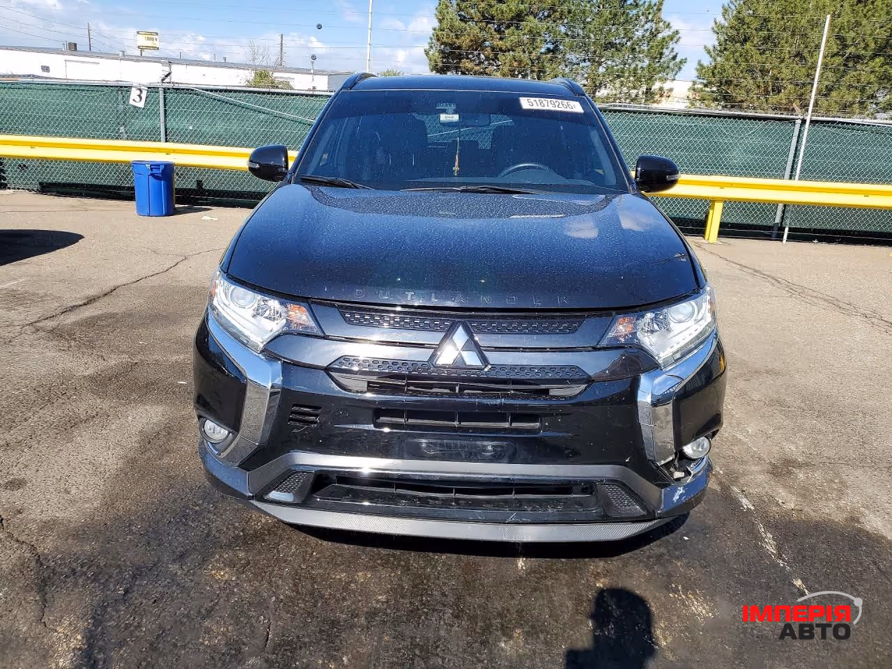 Mitsubishi Outlander - фото 1