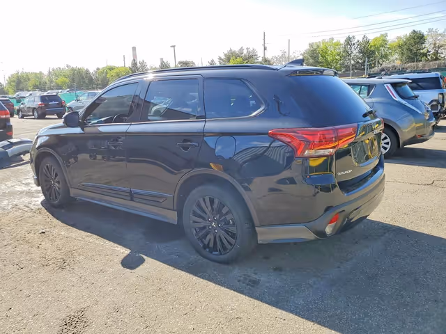 Mitsubishi Outlander - фото 5