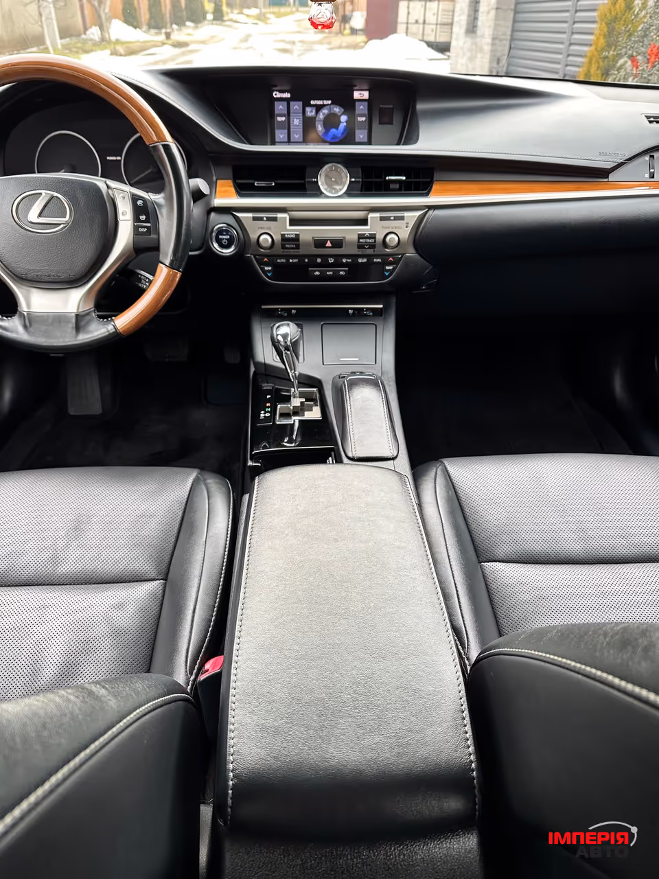 Lexus ES - фото 17