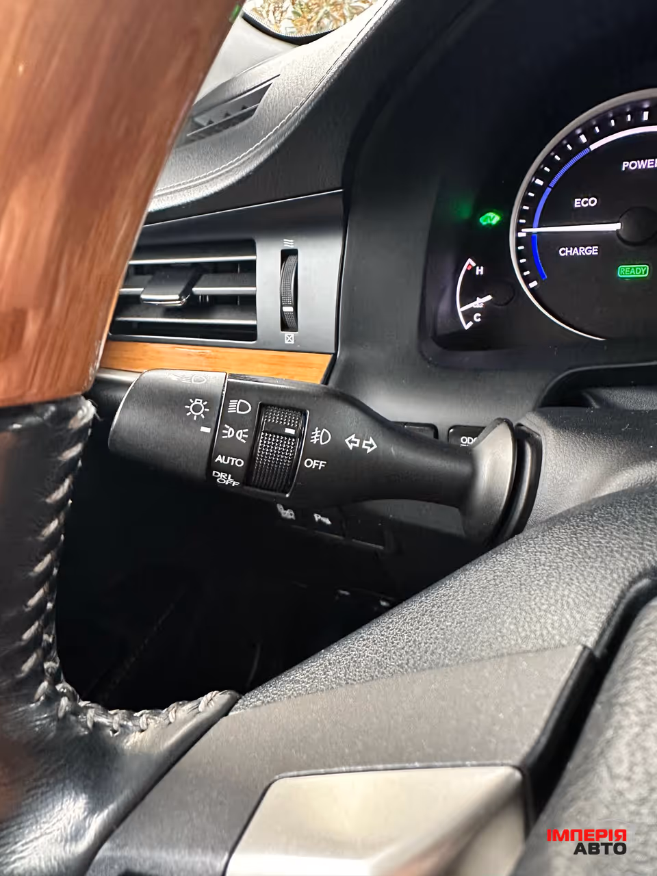Lexus ES - фото 23