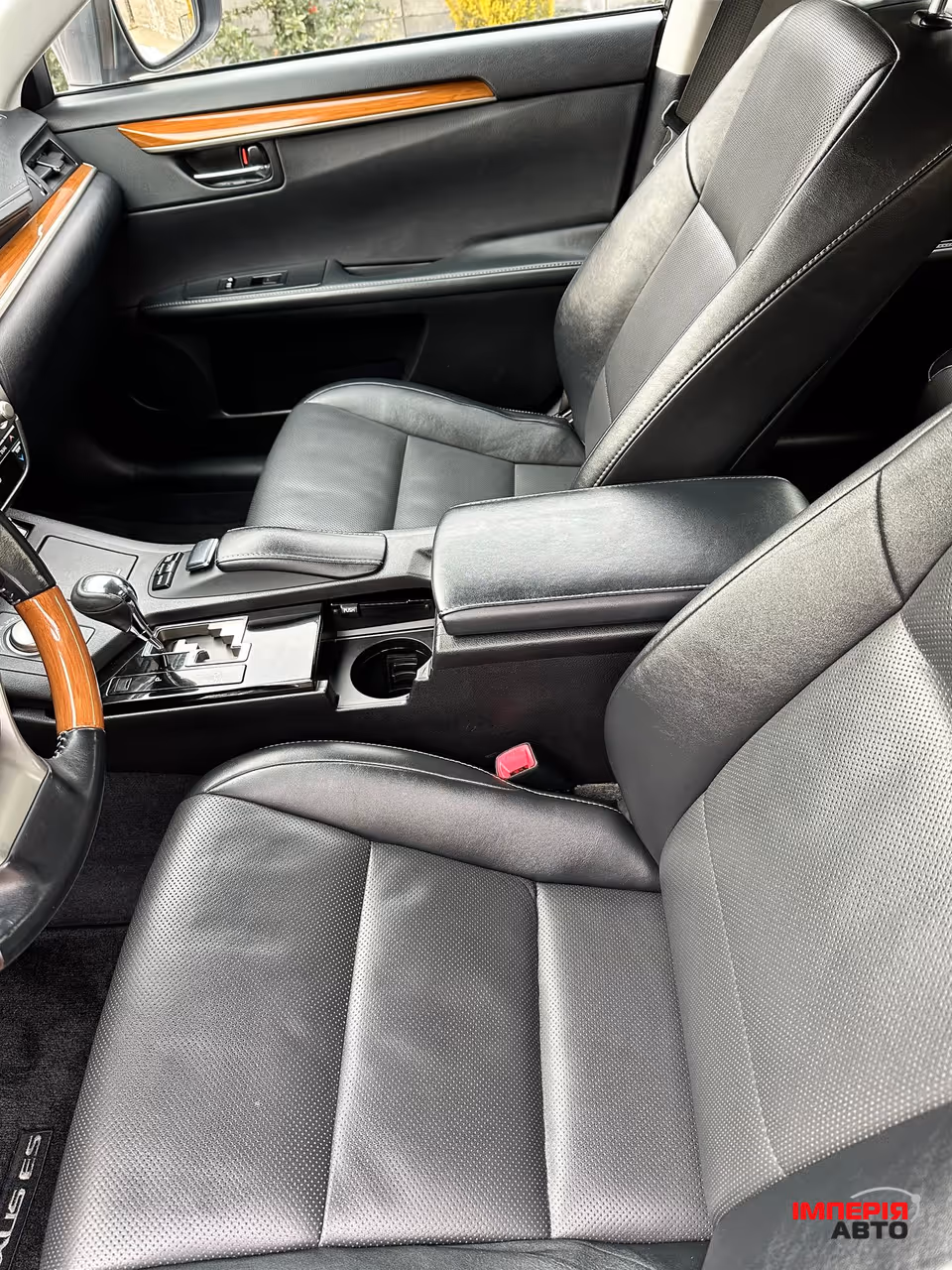 Lexus ES - фото 8