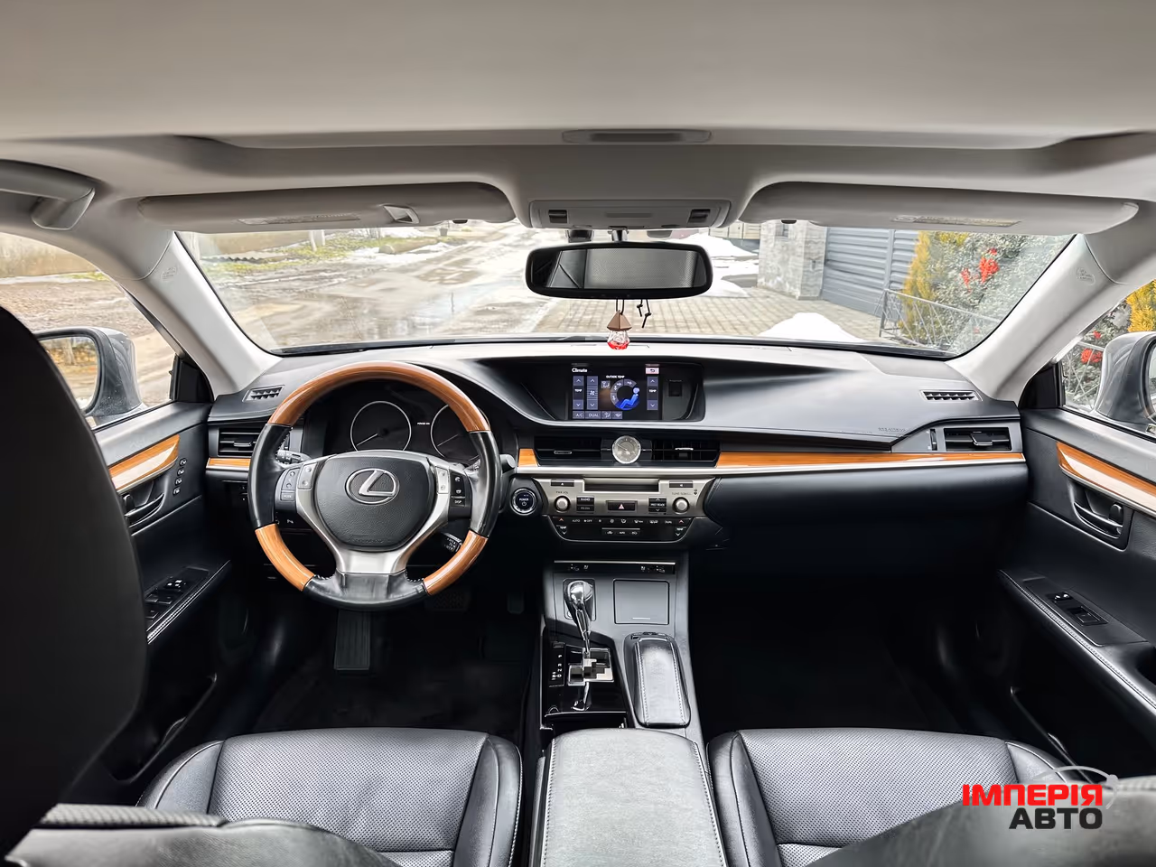 Lexus ES - фото 15