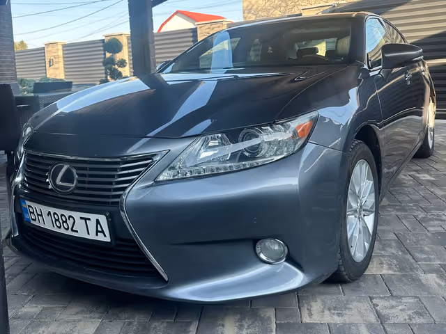Lexus ES - фото 2