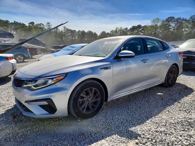 Kia Optima - фото 3