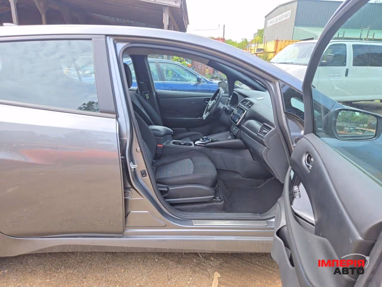 Nissan Leaf - фото 5
