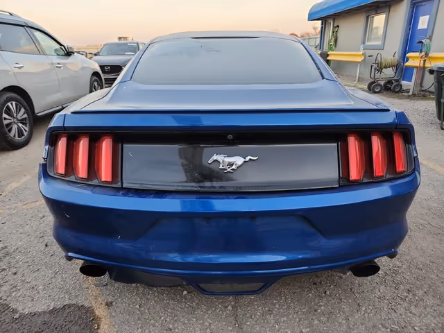 Ford Mustang - фото 5