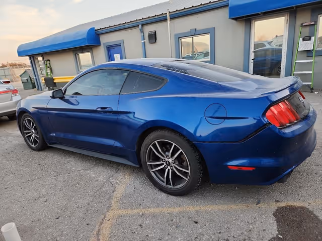 Ford Mustang - фото 4