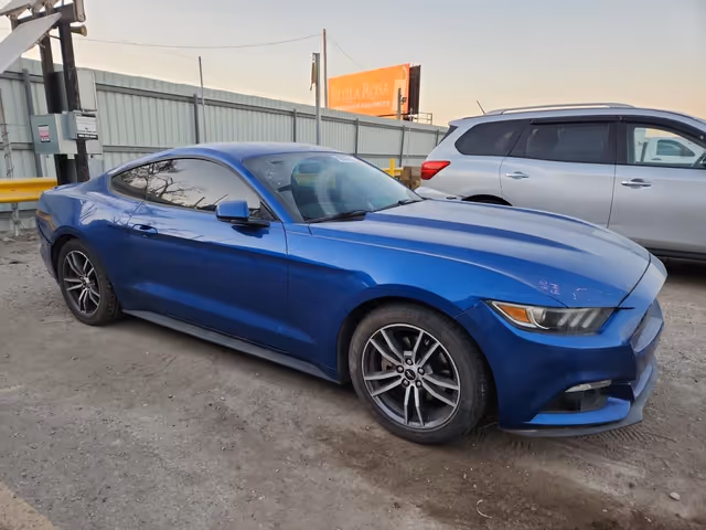 Ford Mustang - фото 2