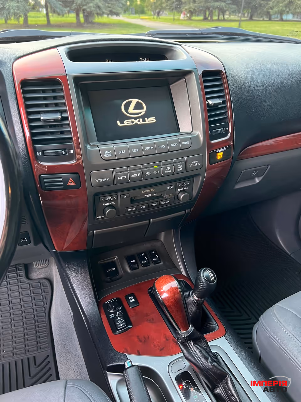 Lexus GX - фото 19